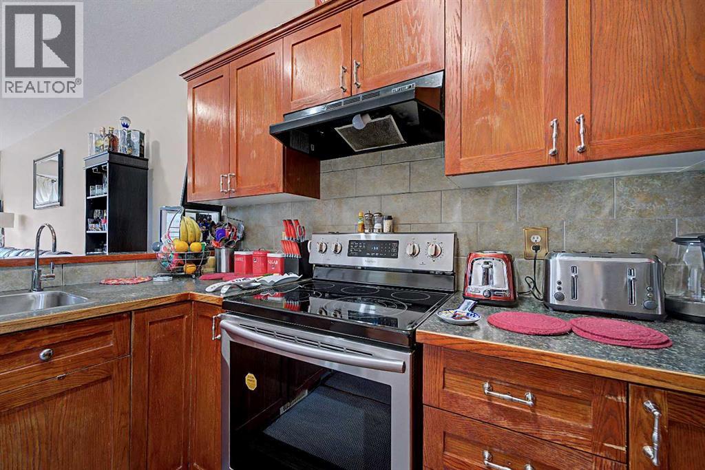 402, 2005 Luxstone Boulevard Sw, Airdrie, Alberta  T4B 3J9 - Photo 17 - A2309648
