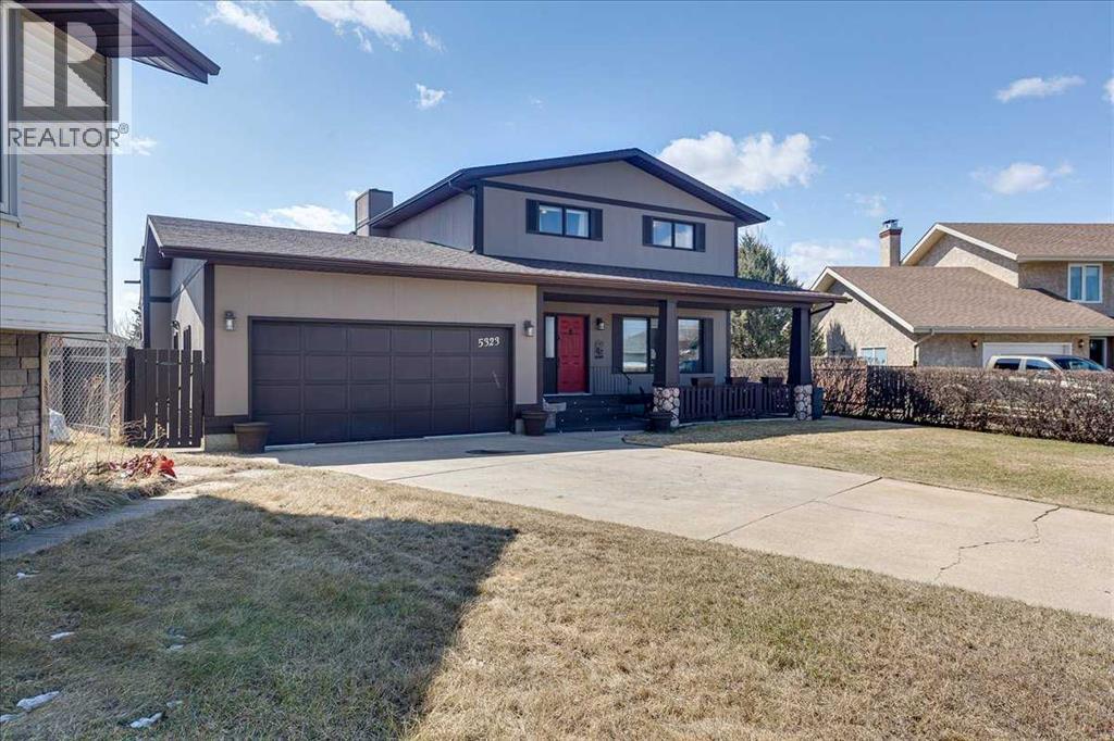 5323 Margodt Close, Innisfail, Alberta  T4G 1E6 - Photo 2 - A2305707
