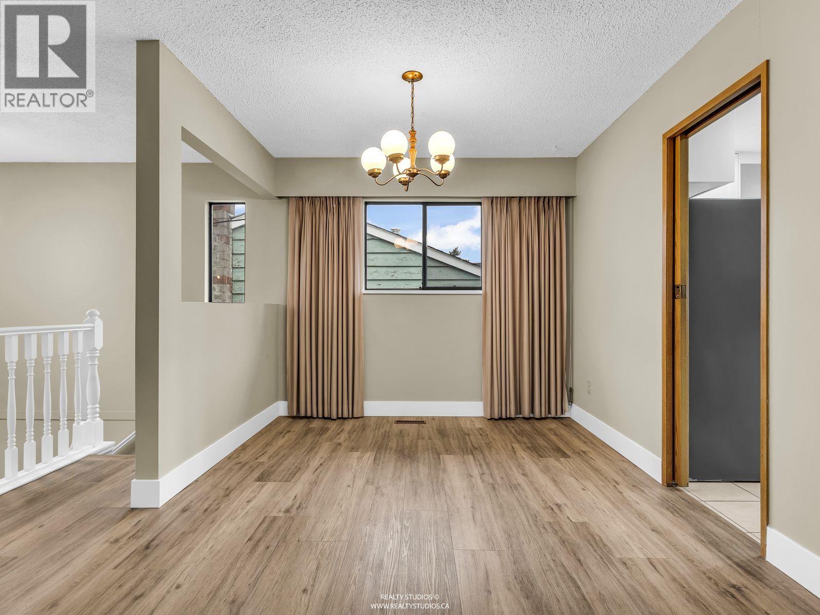 859 E 17th Street, North Vancouver, British Columbia  V7L 2X2 - Photo 7 - R3122082