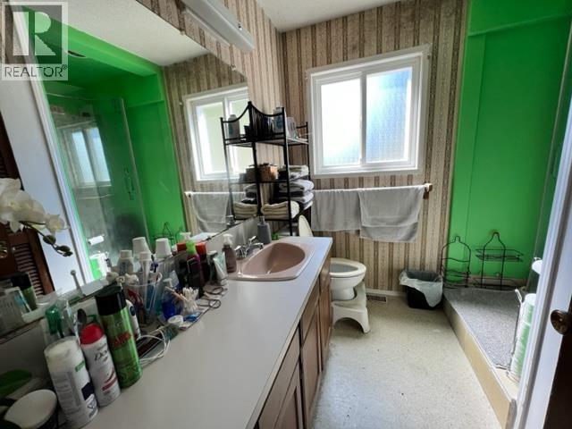 606 Crosby Street, Coquitlam, British Columbia  V3J 4A4 - Photo 6 - R3115378