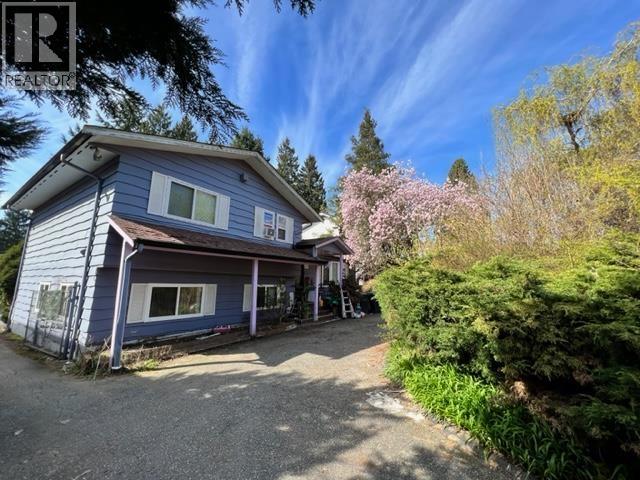 606 CROSBY STREET, Coquitlam, British Columbia