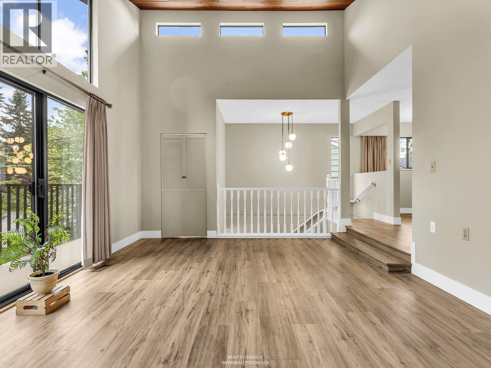859 E 17th Street, North Vancouver, British Columbia  V7L 2X2 - Photo 5 - R3122082