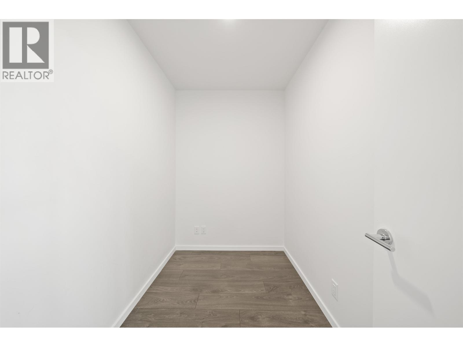 604 6788 Minoru Boulevard, Richmond, British Columbia  V6Y 0M6 - Photo 4 - R3122769