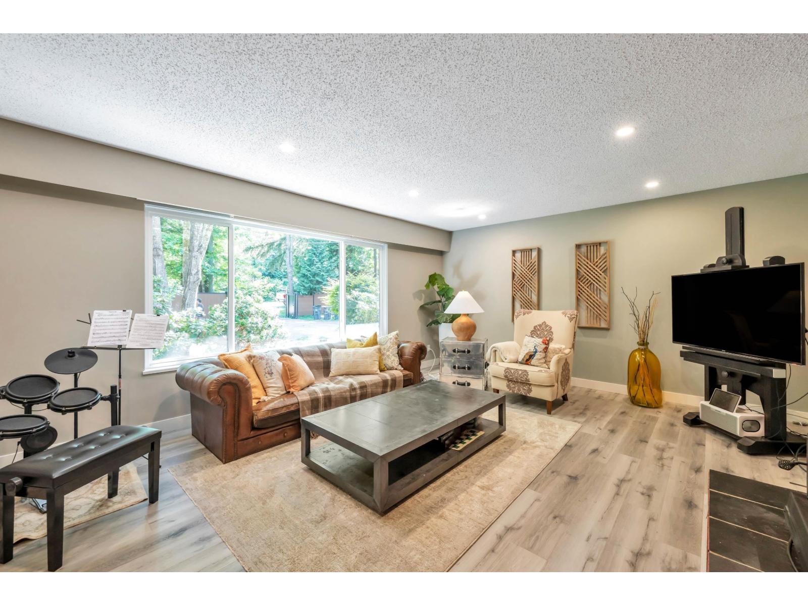 17495 24 Avenue, Surrey, British Columbia  V3Z 0A3 - Photo 10 - R3122017