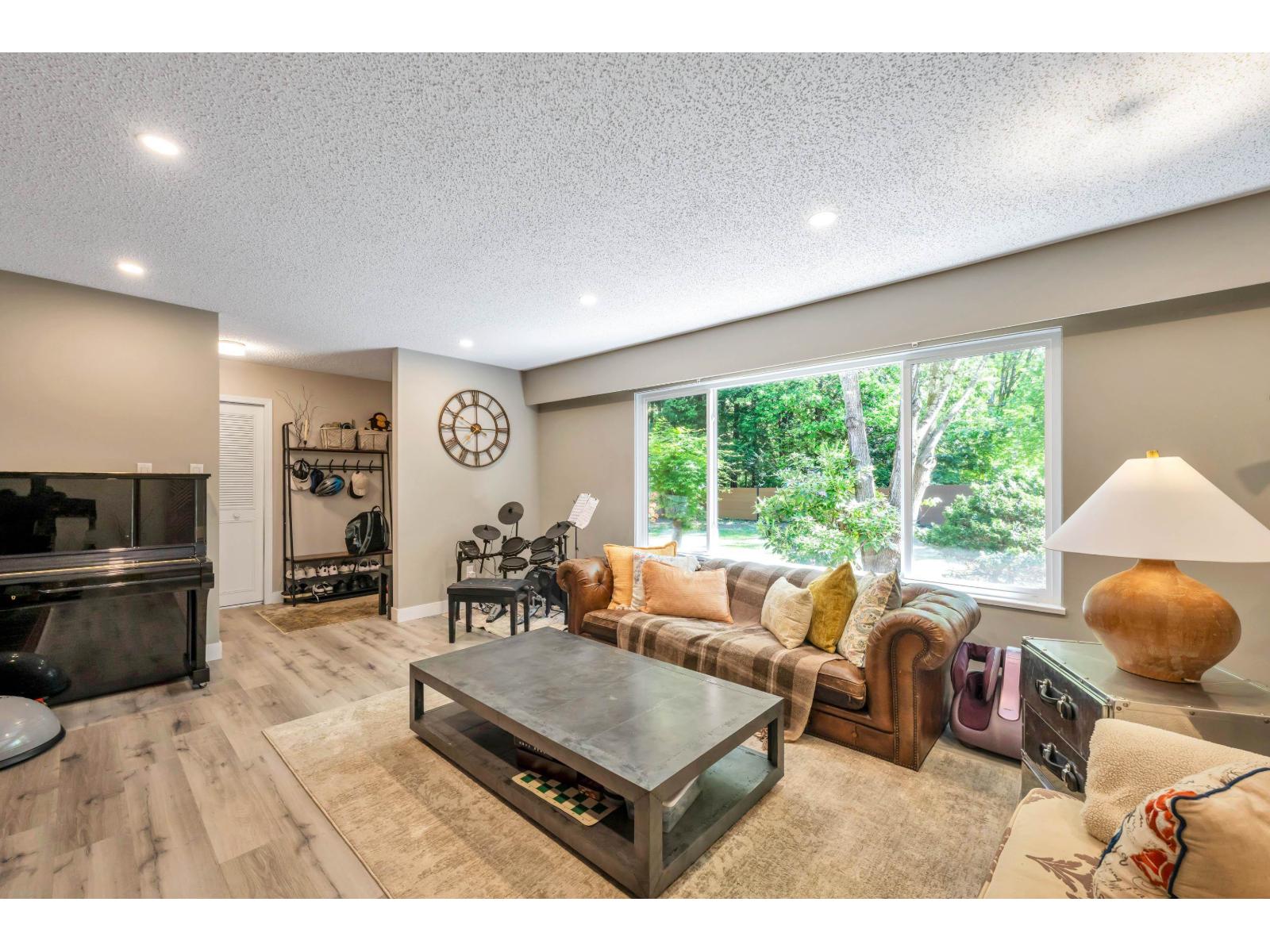 17495 24 Avenue, Surrey, British Columbia  V3Z 0A3 - Photo 9 - R3122017