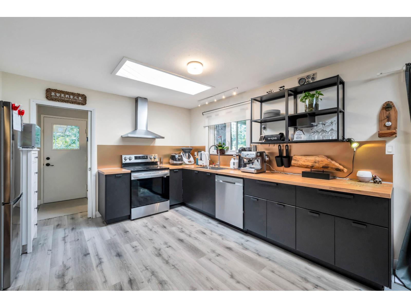 17495 24 Avenue, Surrey, British Columbia  V3Z 0A3 - Photo 12 - R3122017