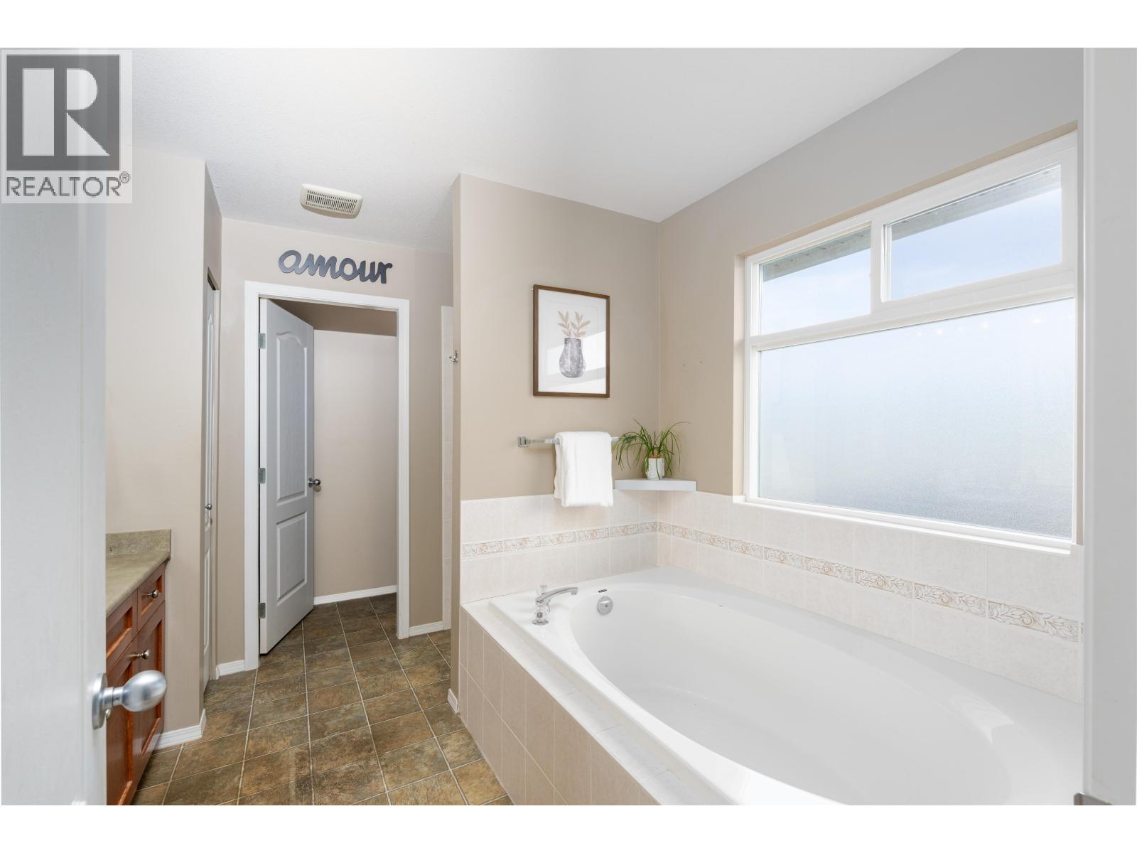 11656 Creekside Street, Maple Ridge, British Columbia  V4R 2V5 - Photo 13 - R3122377