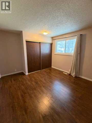 223 Pineland Place Ne, Calgary, Alberta  T1Y 3L4 - Photo 13 - A2299828