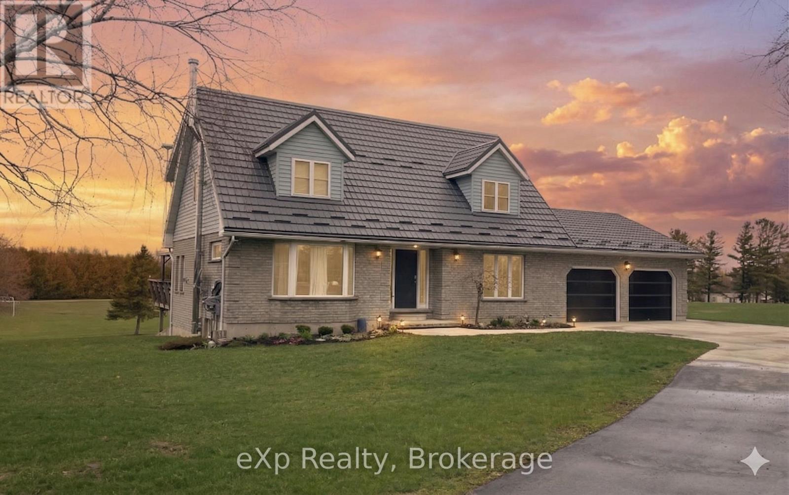 953 Greenock-Brant Line, Brockton, Ontario  N0G 1J0 - Photo 2 - X12839016