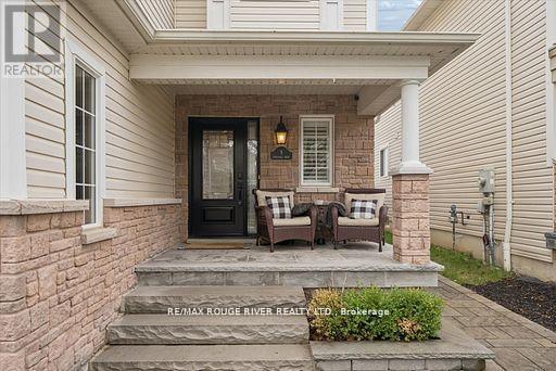 9 Dunstable Drive, Whitby, Ontario  L1M 2L8 - Photo 3 - E13120378