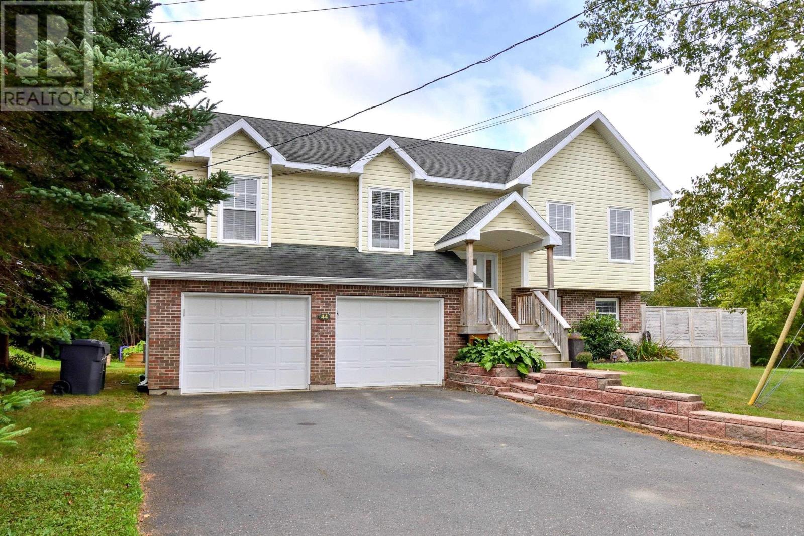 44 Ferndell Crescent, Sydney, Nova Scotia  B1S 3C6 - Photo 2 - 202601307