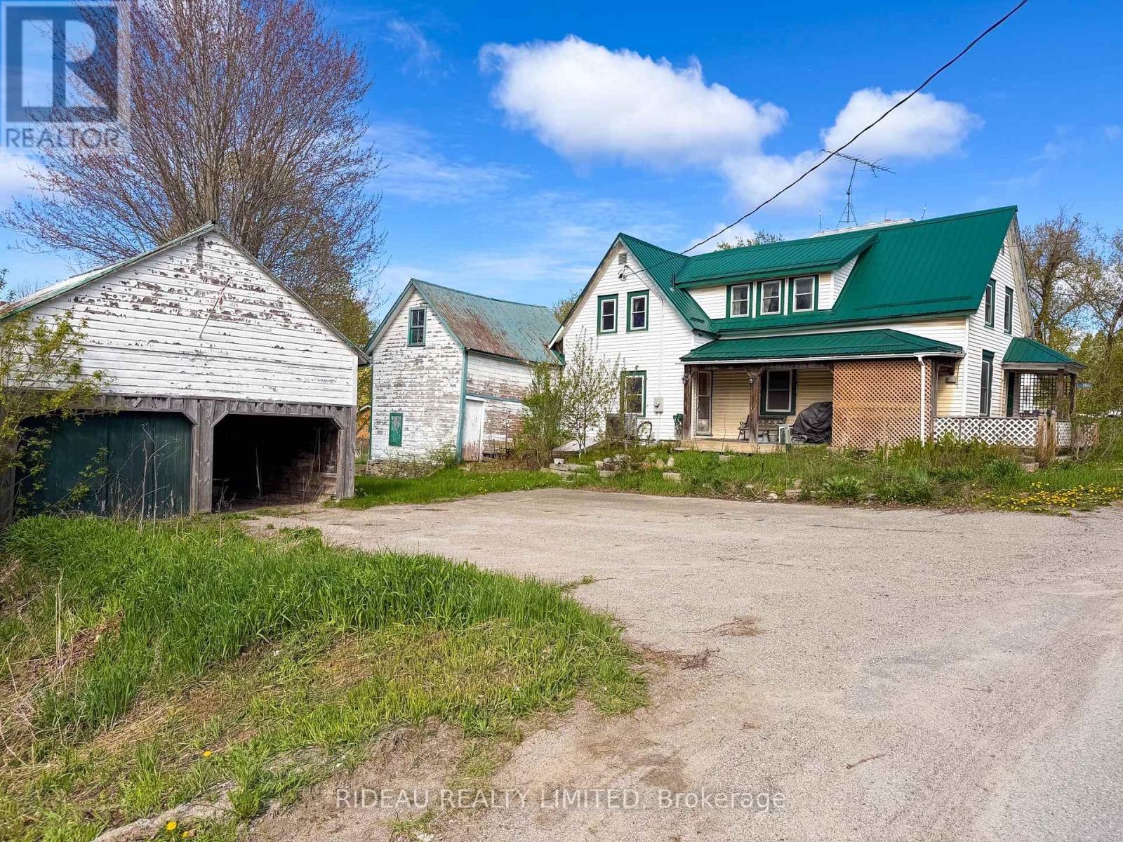 20 KINGSTON STREET, Rideau Lakes, Ontario