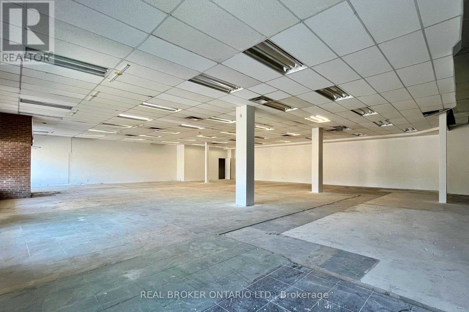 1198 Kennedy Road, Toronto, Ontario  M1P 2L1 - Photo 3 - E13100384