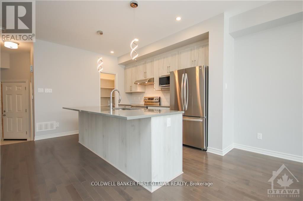 144 Angelonia Crescent, Ottawa, Ontario  K1T 0Y5 - Photo 5 - X13118174