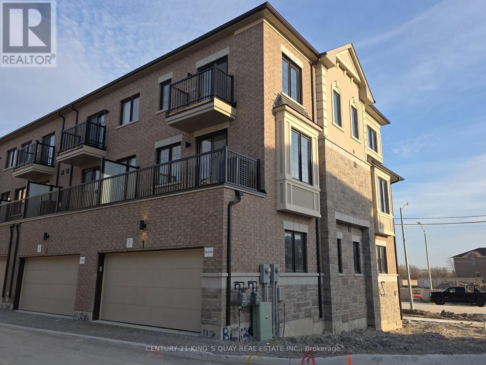 1 Bullata Lane, Richmond Hill, Ontario  L4B 0J7 - Photo 2 - N13028608