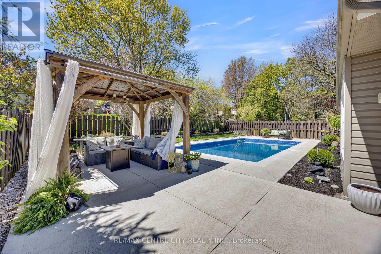 27 Bartlett Crescent, London South, Ontario  N6K 1W3 - Photo 40 - X13120432