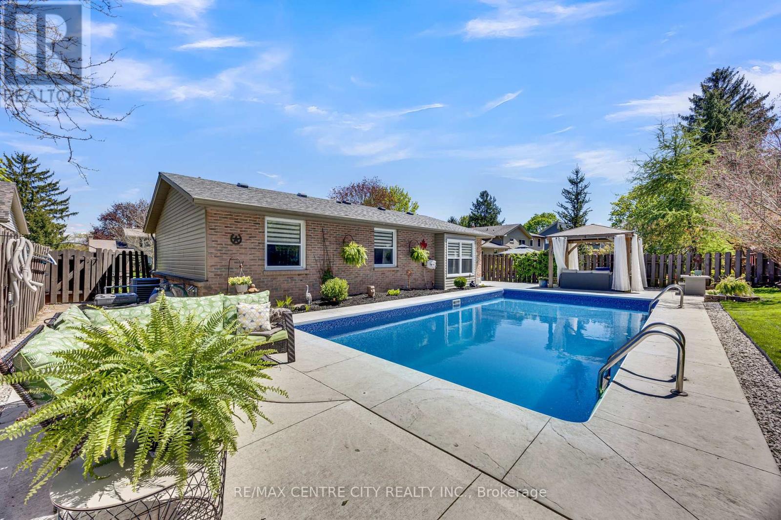 27 Bartlett Crescent, London South, Ontario  N6K 1W3 - Photo 43 - X13120432