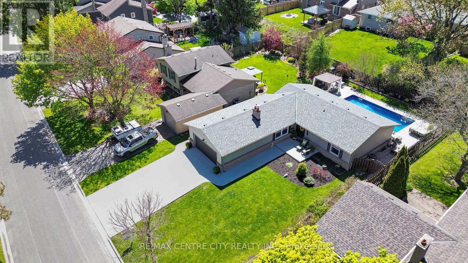 27 Bartlett Crescent, London South, Ontario  N6K 1W3 - Photo 47 - X13120432