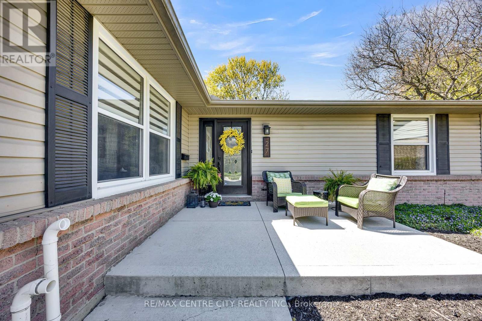 27 Bartlett Crescent, London South, Ontario  N6K 1W3 - Photo 7 - X13120432