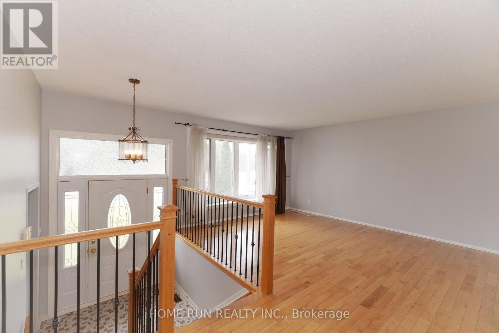 979 Blair Road, Ottawa, Ontario  K1J 7M9 - Photo 10 - X13120310