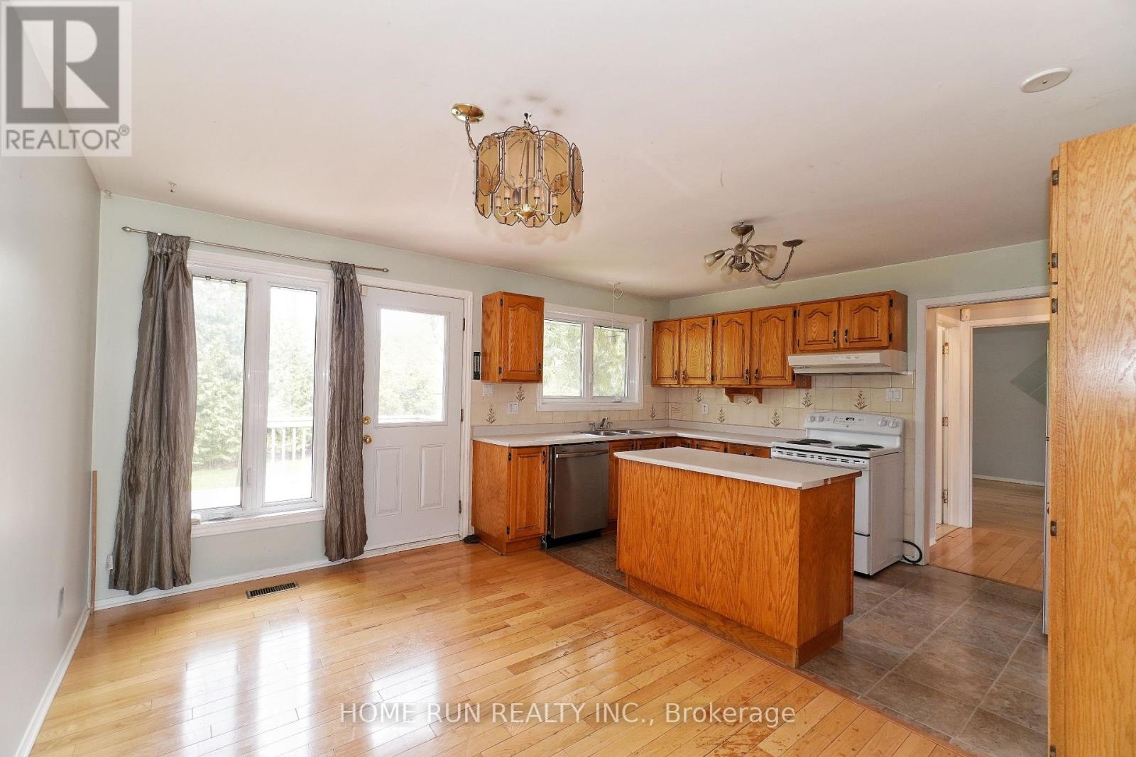 979 Blair Road, Ottawa, Ontario  K1J 7M9 - Photo 15 - X13120310