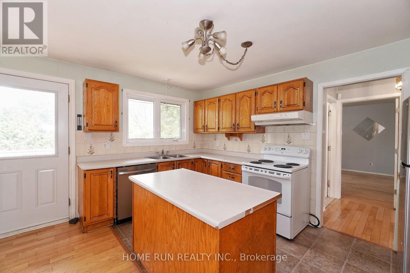 979 Blair Road, Ottawa, Ontario  K1J 7M9 - Photo 18 - X13120310