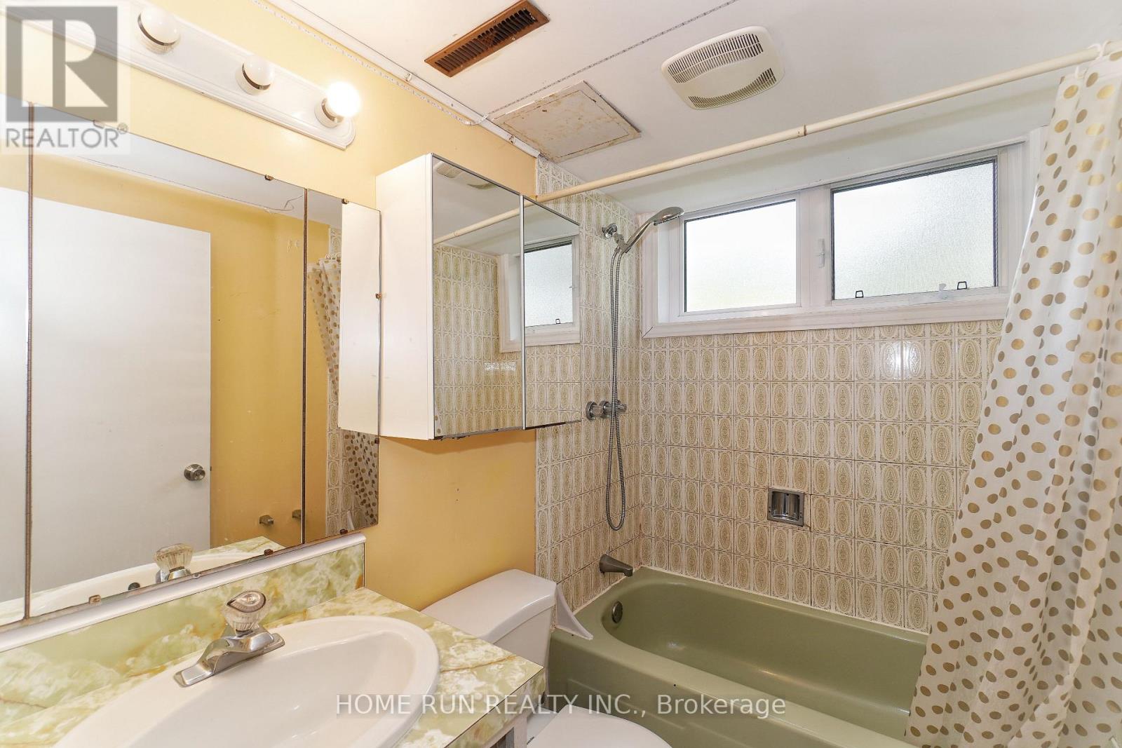 979 Blair Road, Ottawa, Ontario  K1J 7M9 - Photo 38 - X13120310