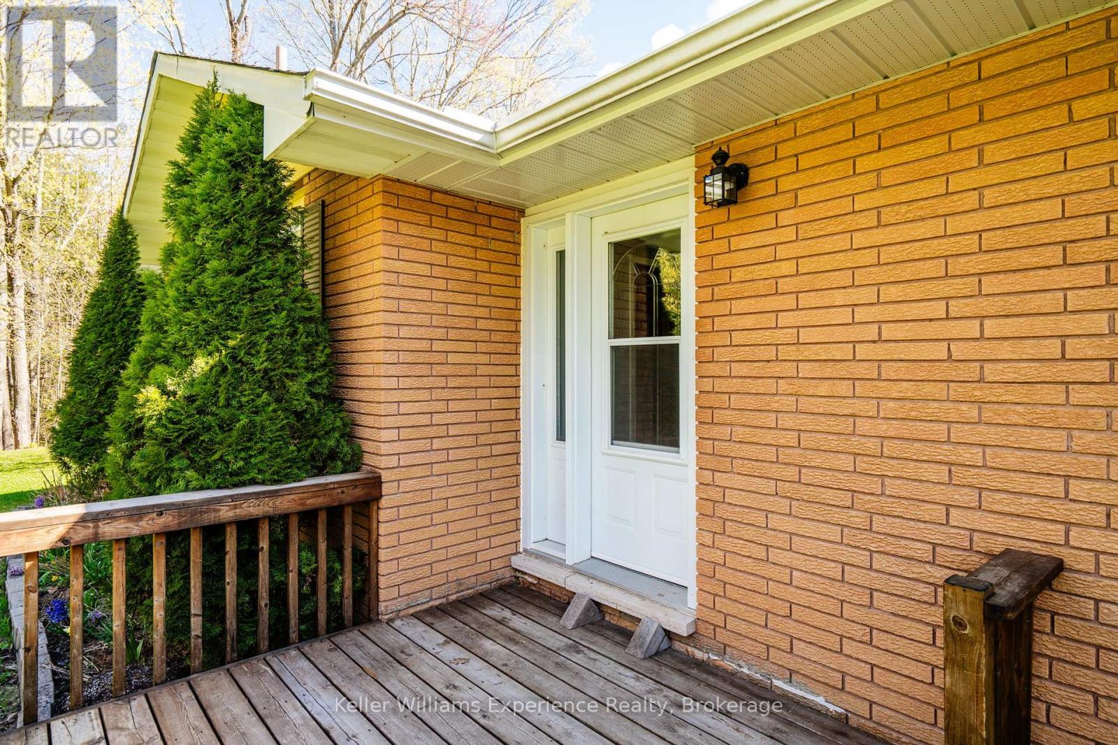 6543 Line 2 N, Oro-Medonte, Ontario  L4R 4K3 - Photo 6 - S13120434