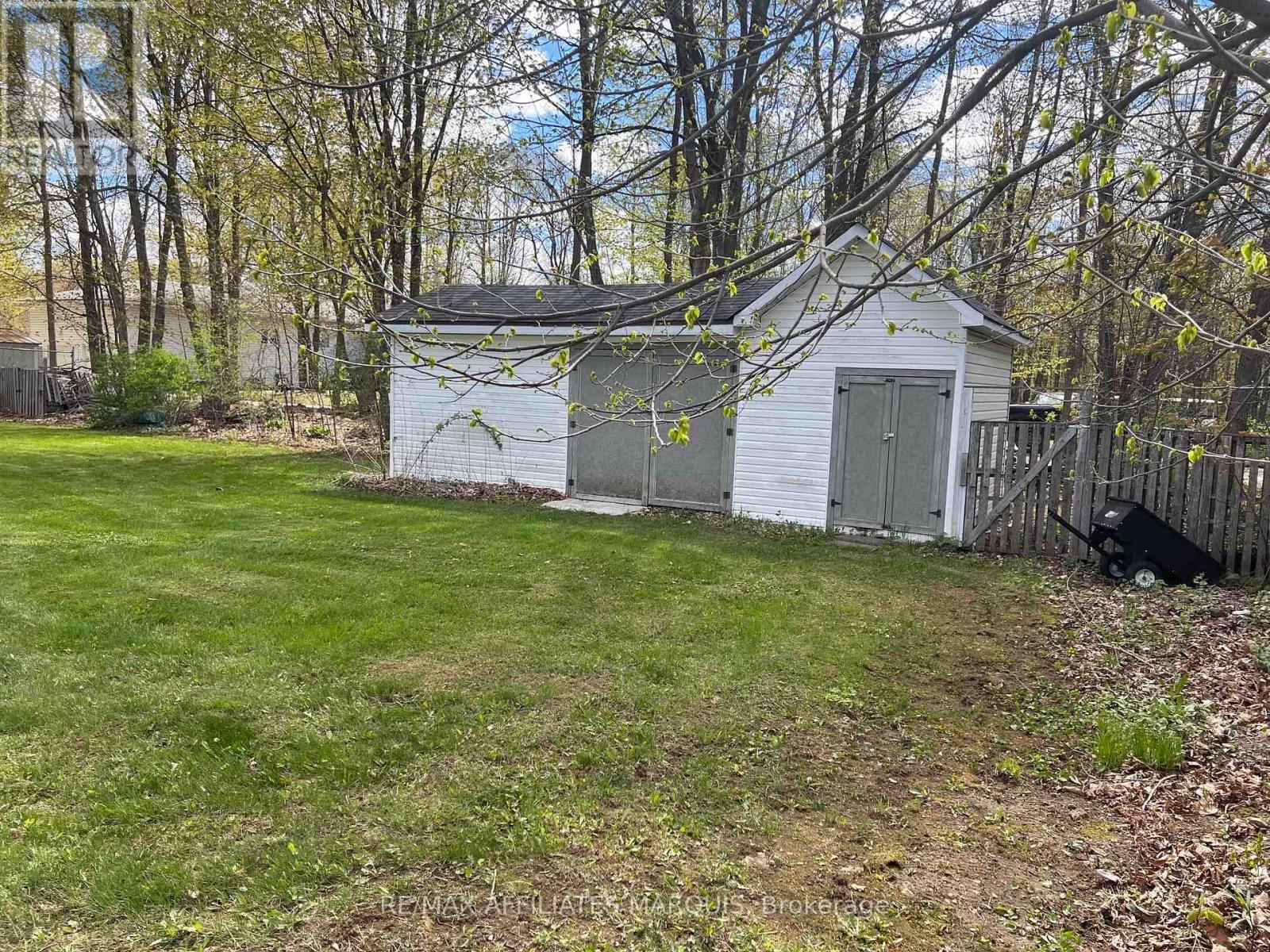 39 Golf Club Road, Rideau Lakes, Ontario  K7A 4S5 - Photo 43 - X12989106