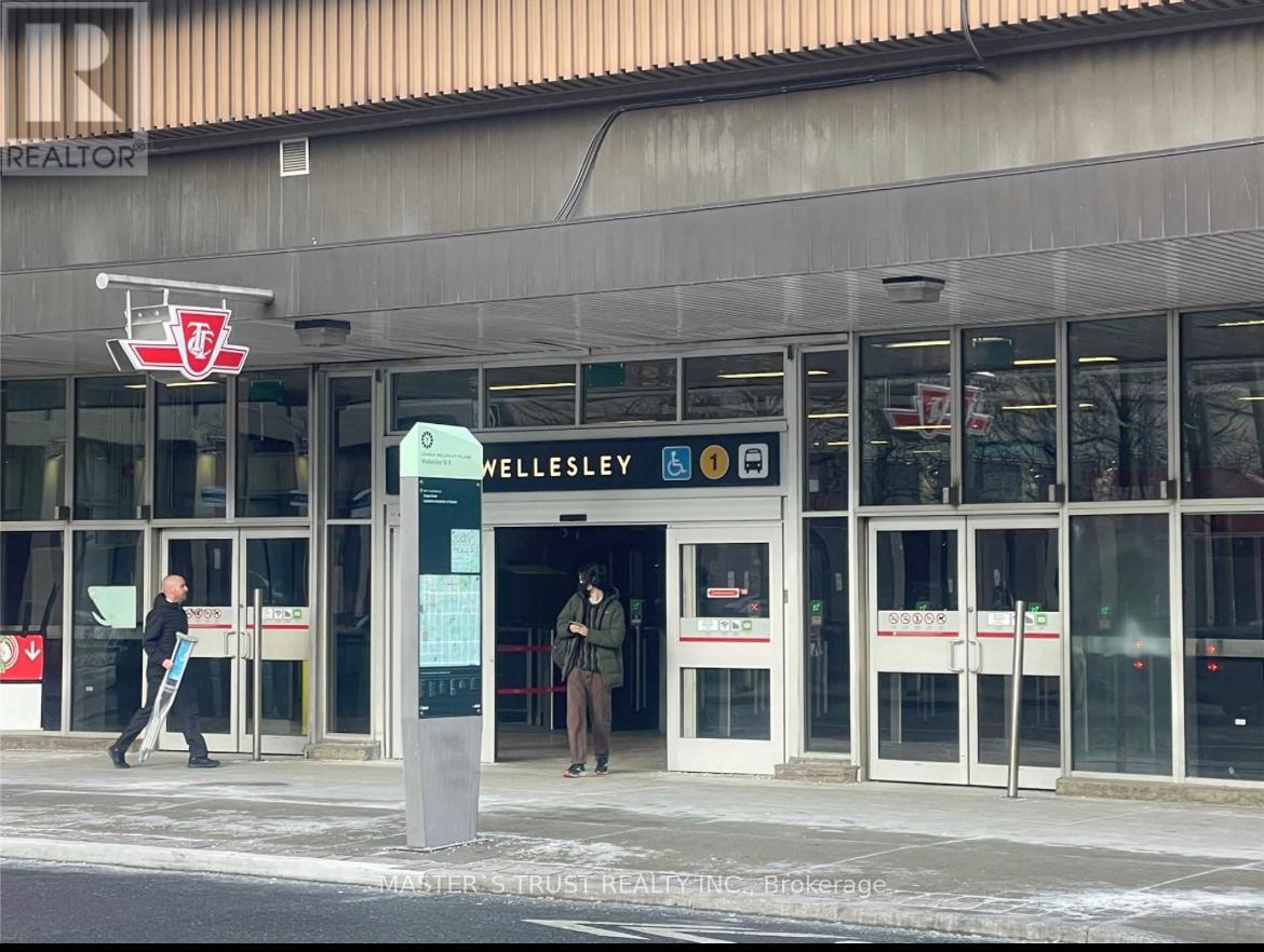 1402 - 22 Wellesley Street E, Toronto, Ontario  M4Y 1G3 - Photo 18 - C13120254