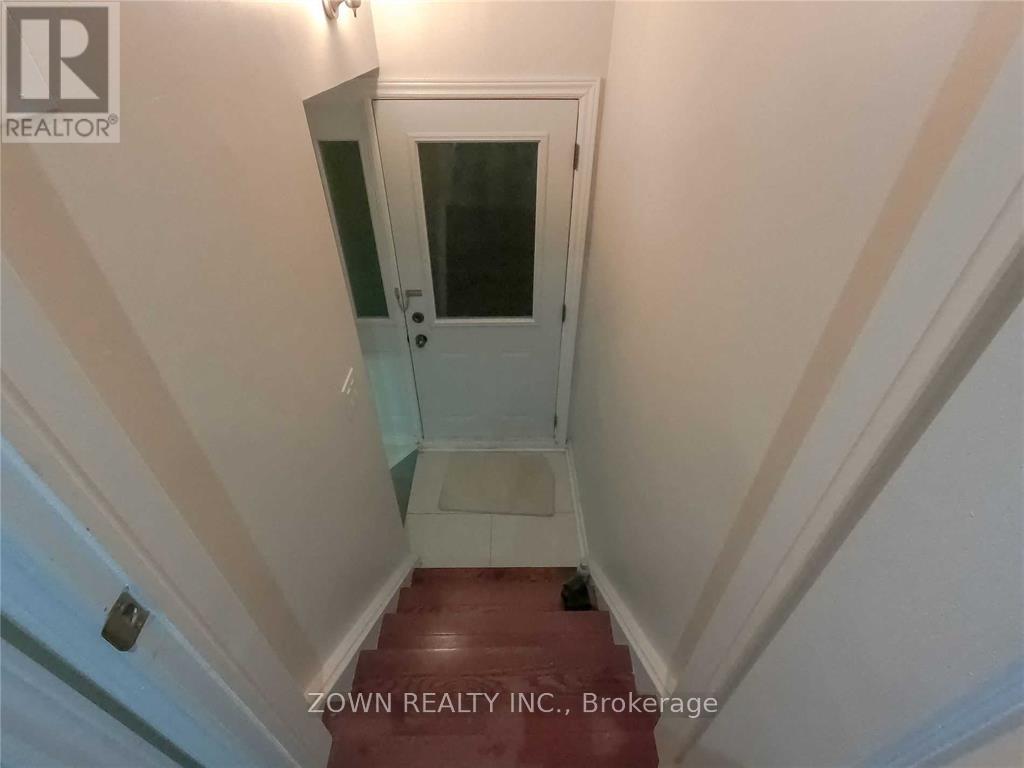 234 Roywood Drive, Toronto, Ontario  M3A 2E6 - Photo 2 - C13120278
