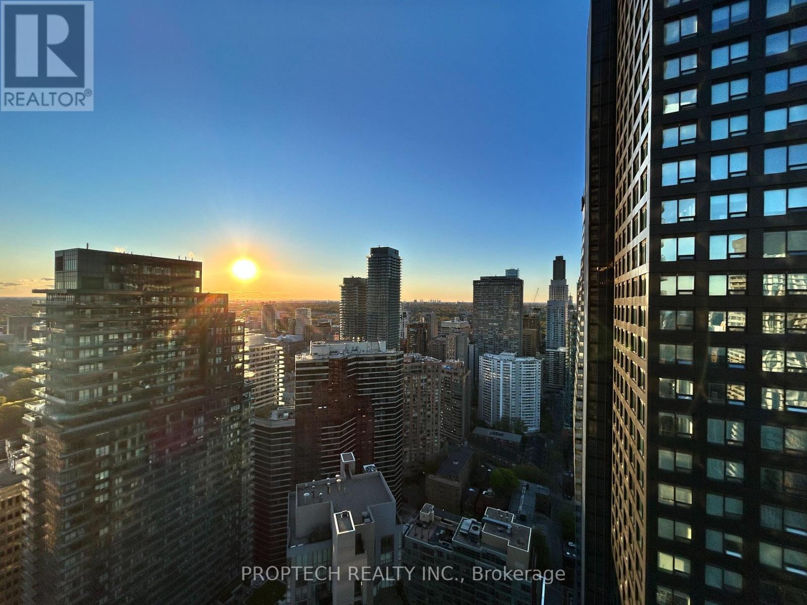 4209 - 11 Wellesley Street W, Toronto, Ontario  M4Y 0G4 - Photo 10 - C13120290
