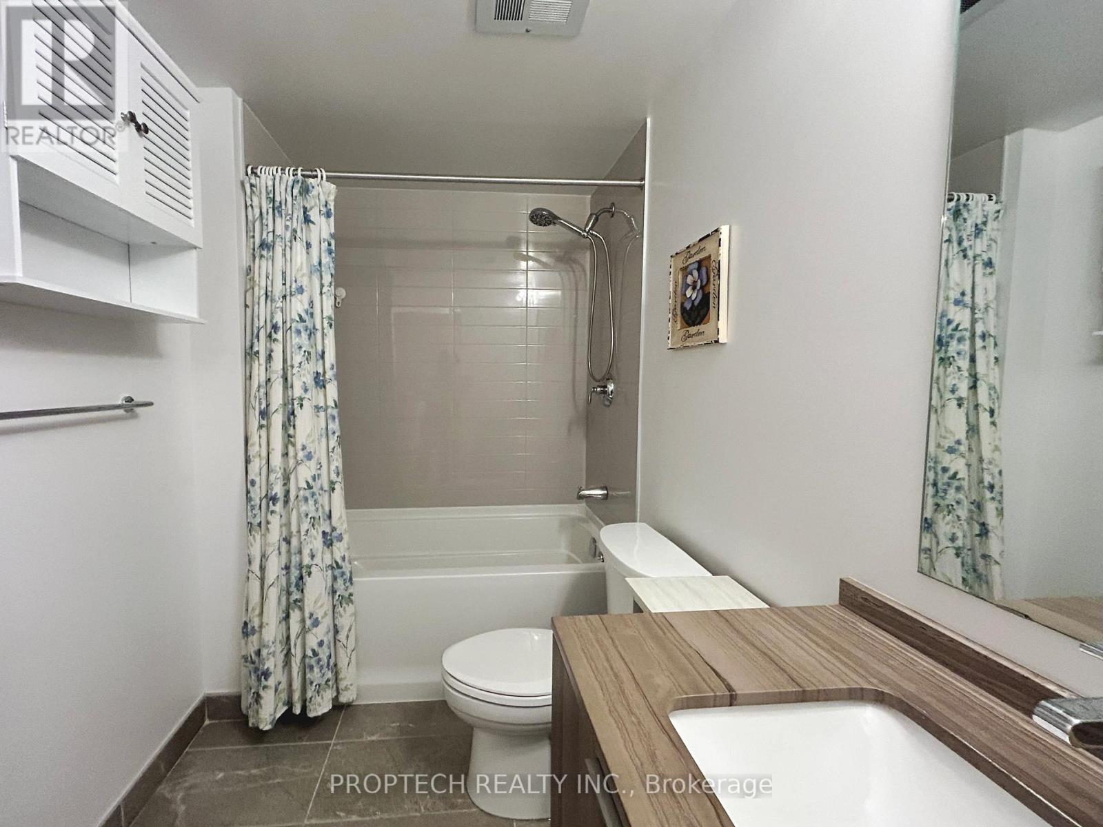 4209 - 11 Wellesley Street W, Toronto, Ontario  M4Y 0G4 - Photo 16 - C13120290