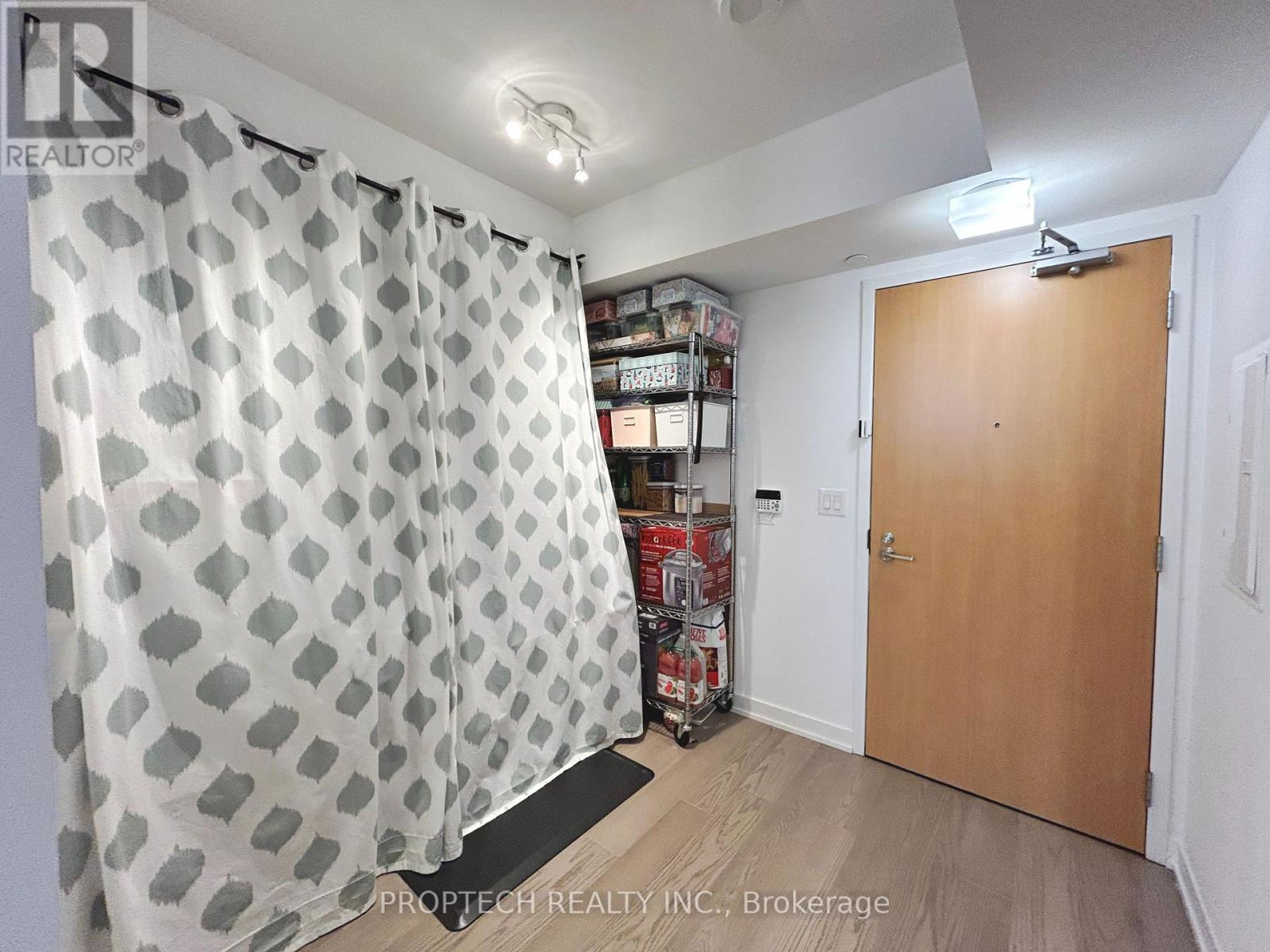 4209 - 11 Wellesley Street W, Toronto, Ontario  M4Y 0G4 - Photo 18 - C13120290