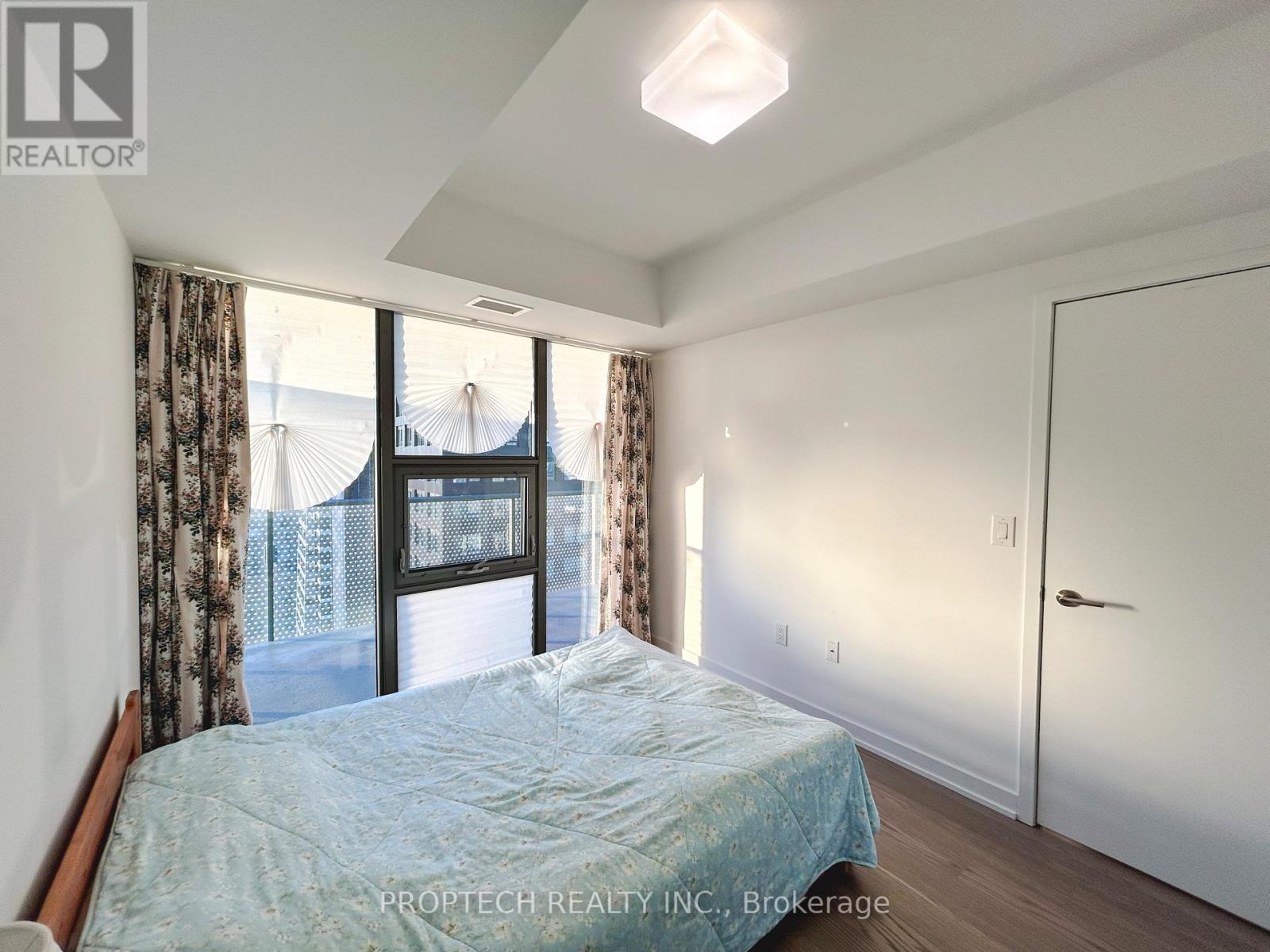 4209 - 11 Wellesley Street W, Toronto, Ontario  M4Y 0G4 - Photo 8 - C13120290