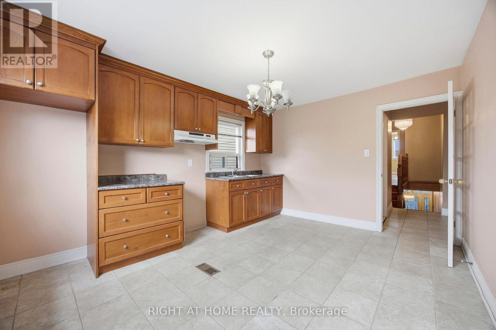 81 Argyle Street, Toronto, Ontario  M6J 1N8 - Photo 18 - C13120296