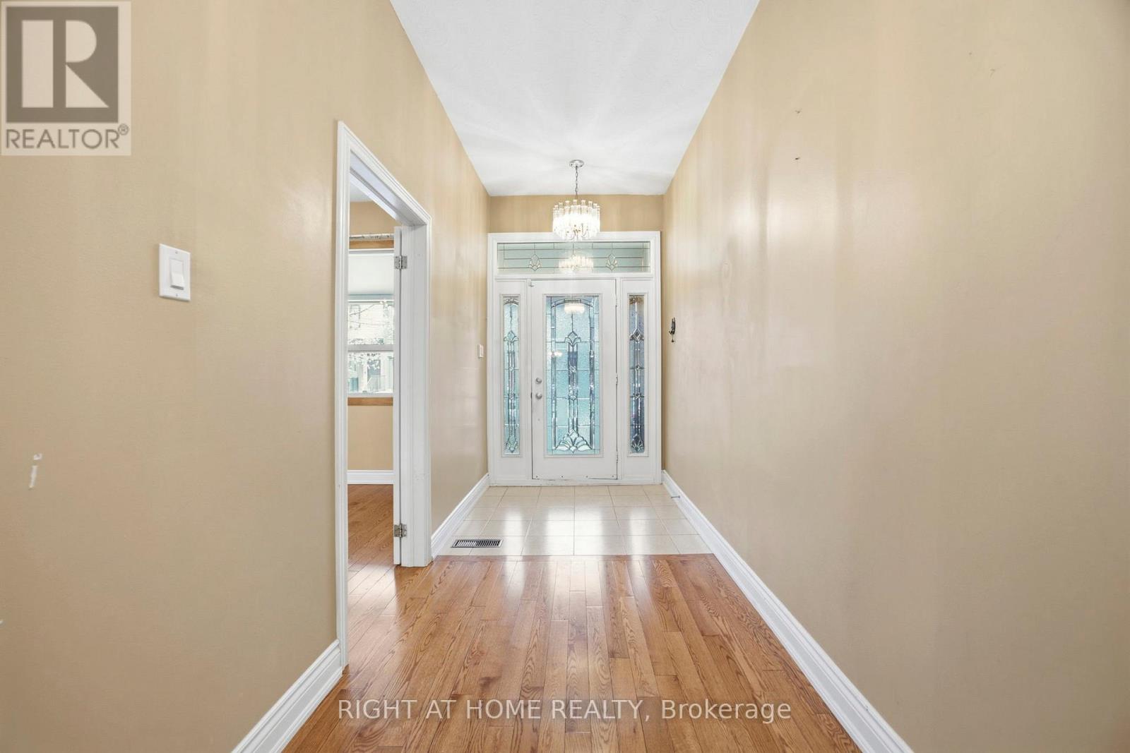 81 Argyle Street, Toronto, Ontario  M6J 1N8 - Photo 4 - C13120296
