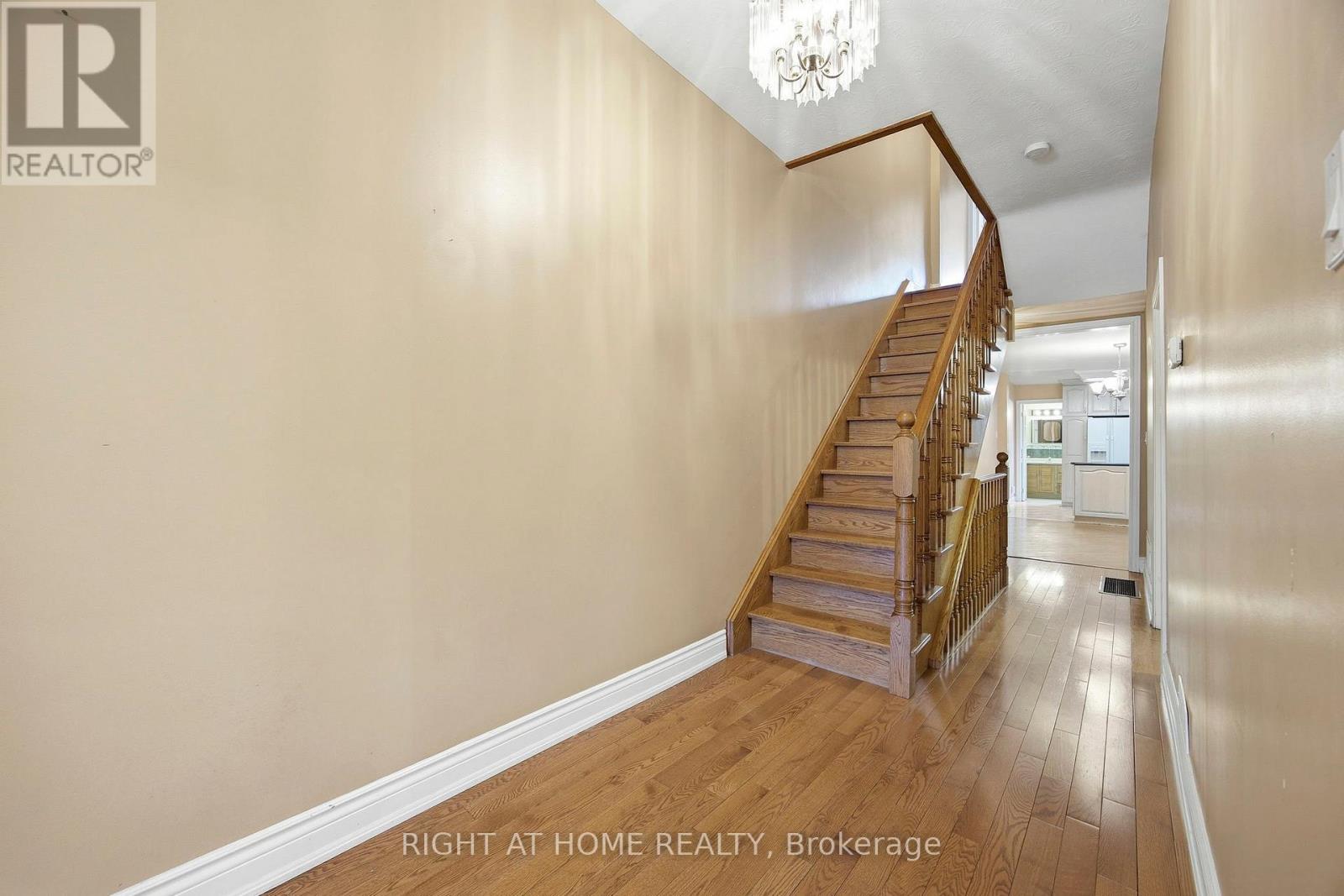 81 Argyle Street, Toronto, Ontario  M6J 1N8 - Photo 5 - C13120296