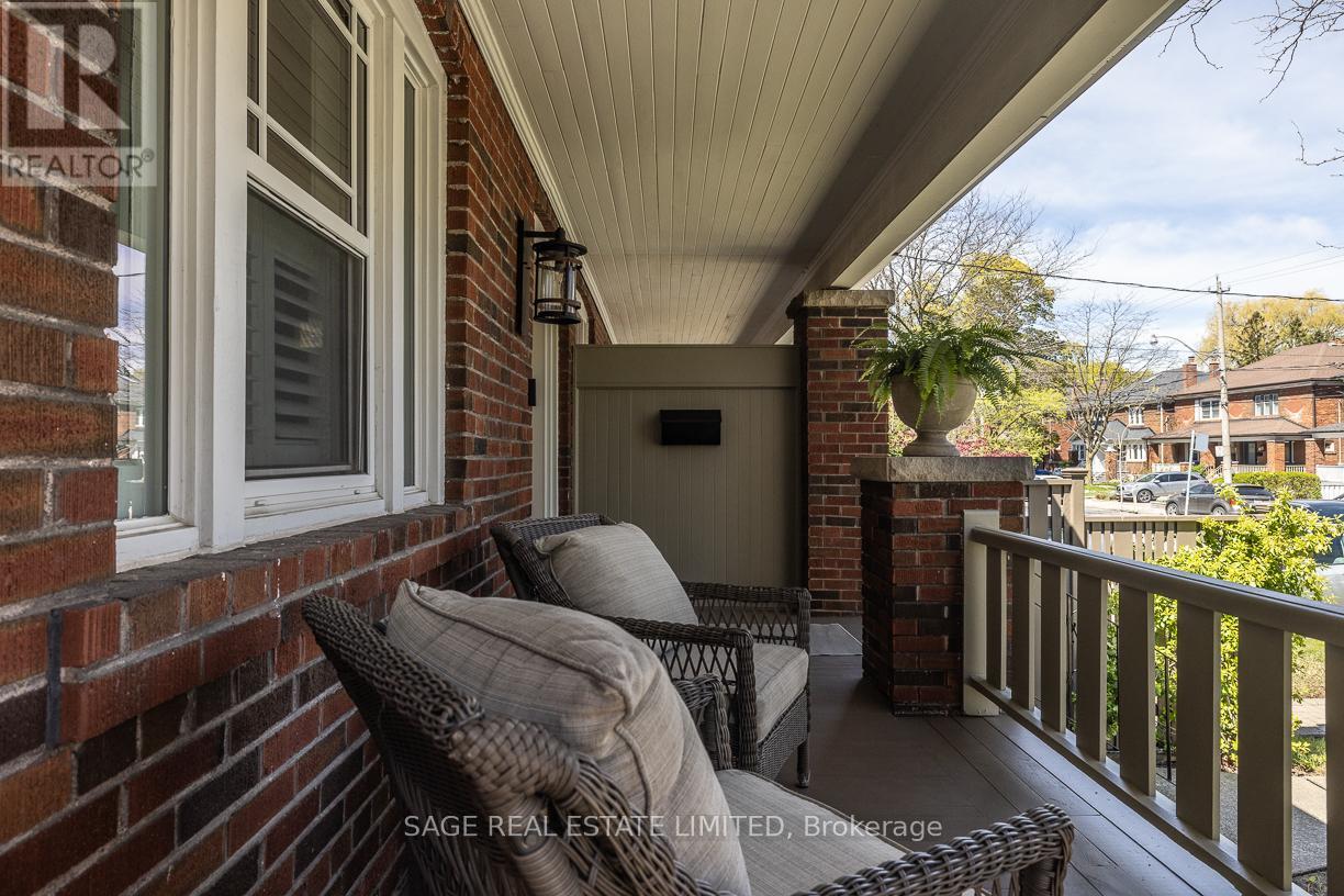 173 Melrose Avenue, Toronto, Ontario  M5M 1Y9 - Photo 2 - C13120370