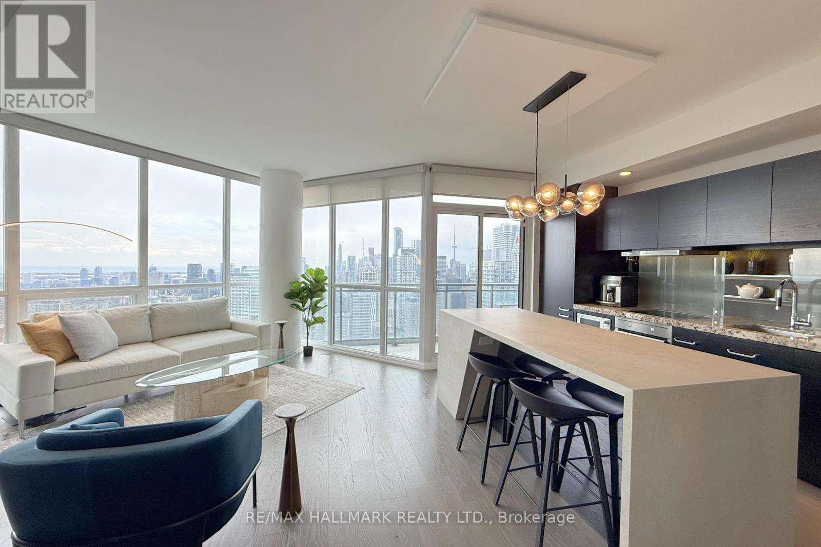 4915 - 45 CHARLES STREET E, Toronto, Ontario