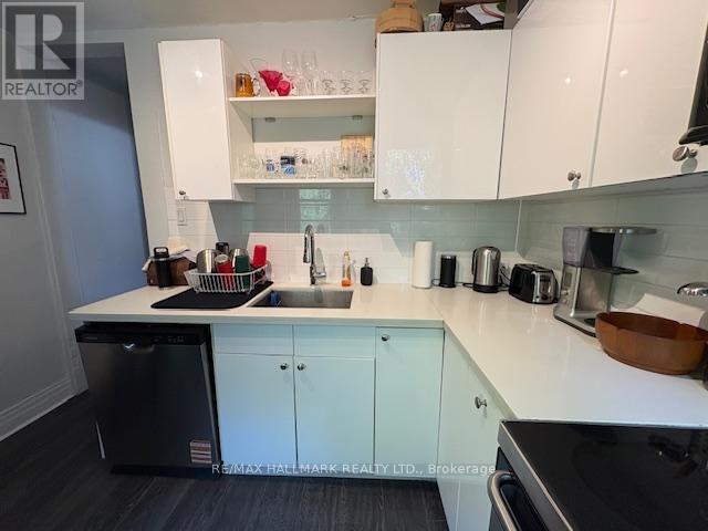 Upper - 155 Greenwood Avenue, Toronto, Ontario  M4L 2P8 - Photo 13 - E13120292