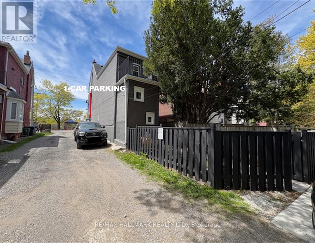 Upper - 155 Greenwood Avenue, Toronto, Ontario  M4L 2P8 - Photo 22 - E13120292
