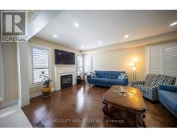 29 GRACKLE TRAIL, Toronto, Ontario