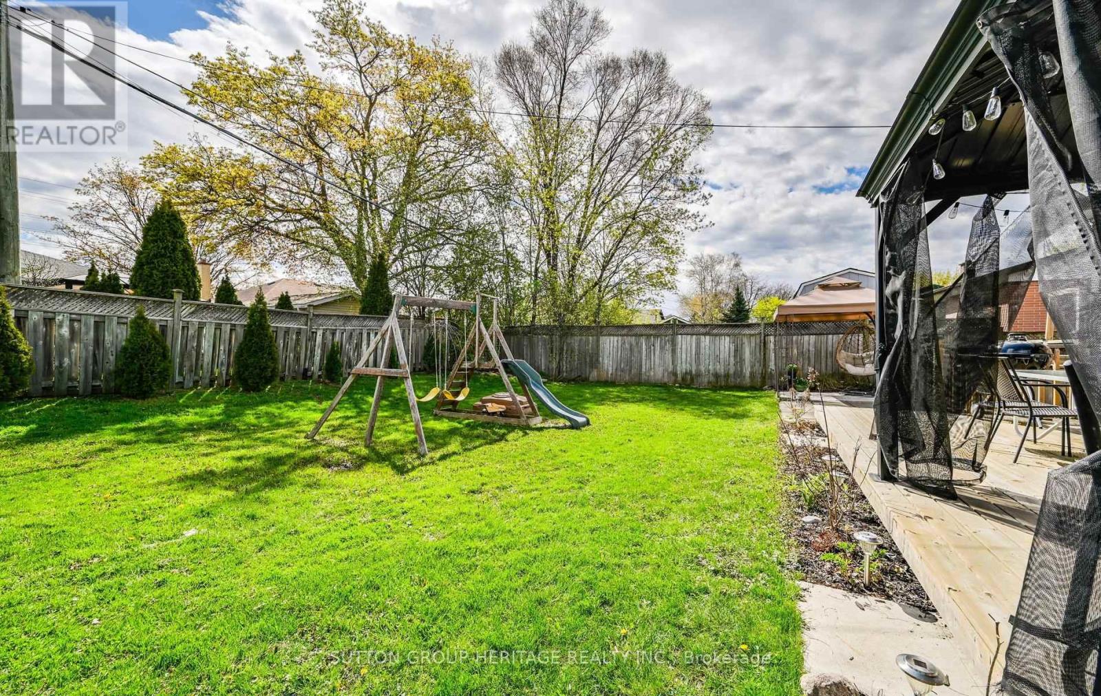 919 Bayview Avenue, Whitby, Ontario  L1N 1E2 - Photo 45 - E13120394