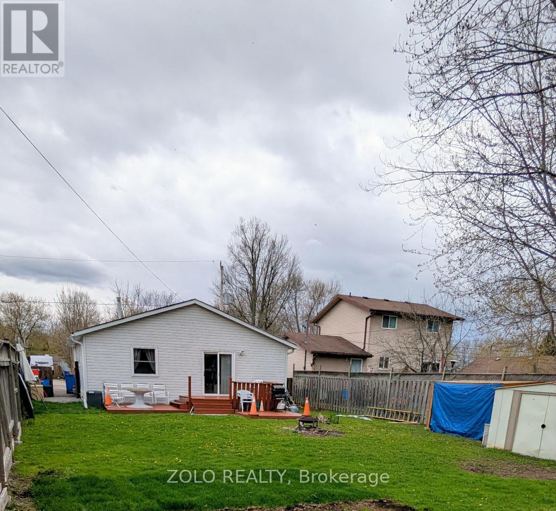 186 Beach Road, Georgina, Ontario L4P 2L9 - Photo 22 - N13120282