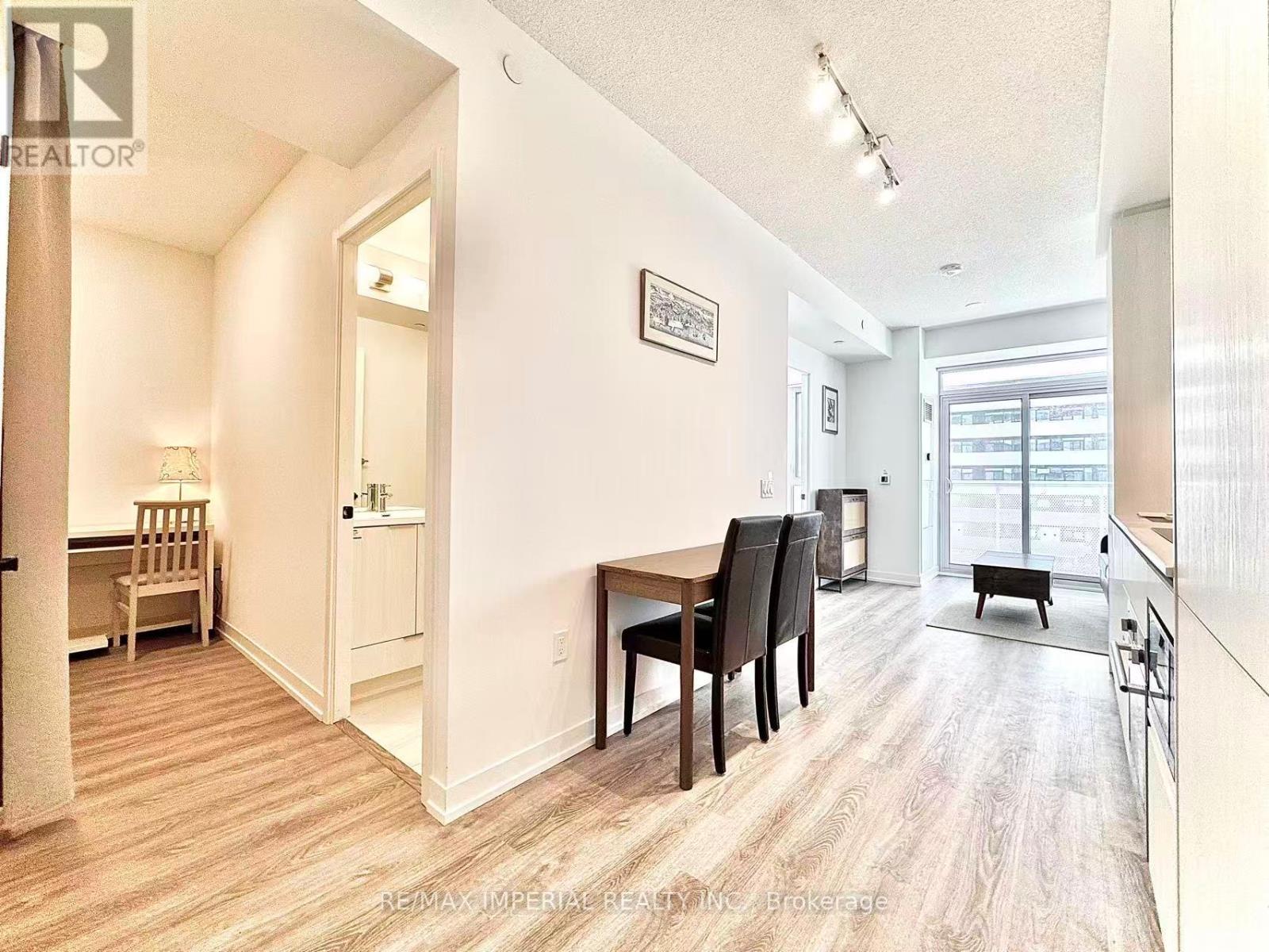 1901 - 8 Interchange Way, Vaughan (Vaughan Corporate Centre), Ontario  L4K 0R2 - Photo 2 - N13120316