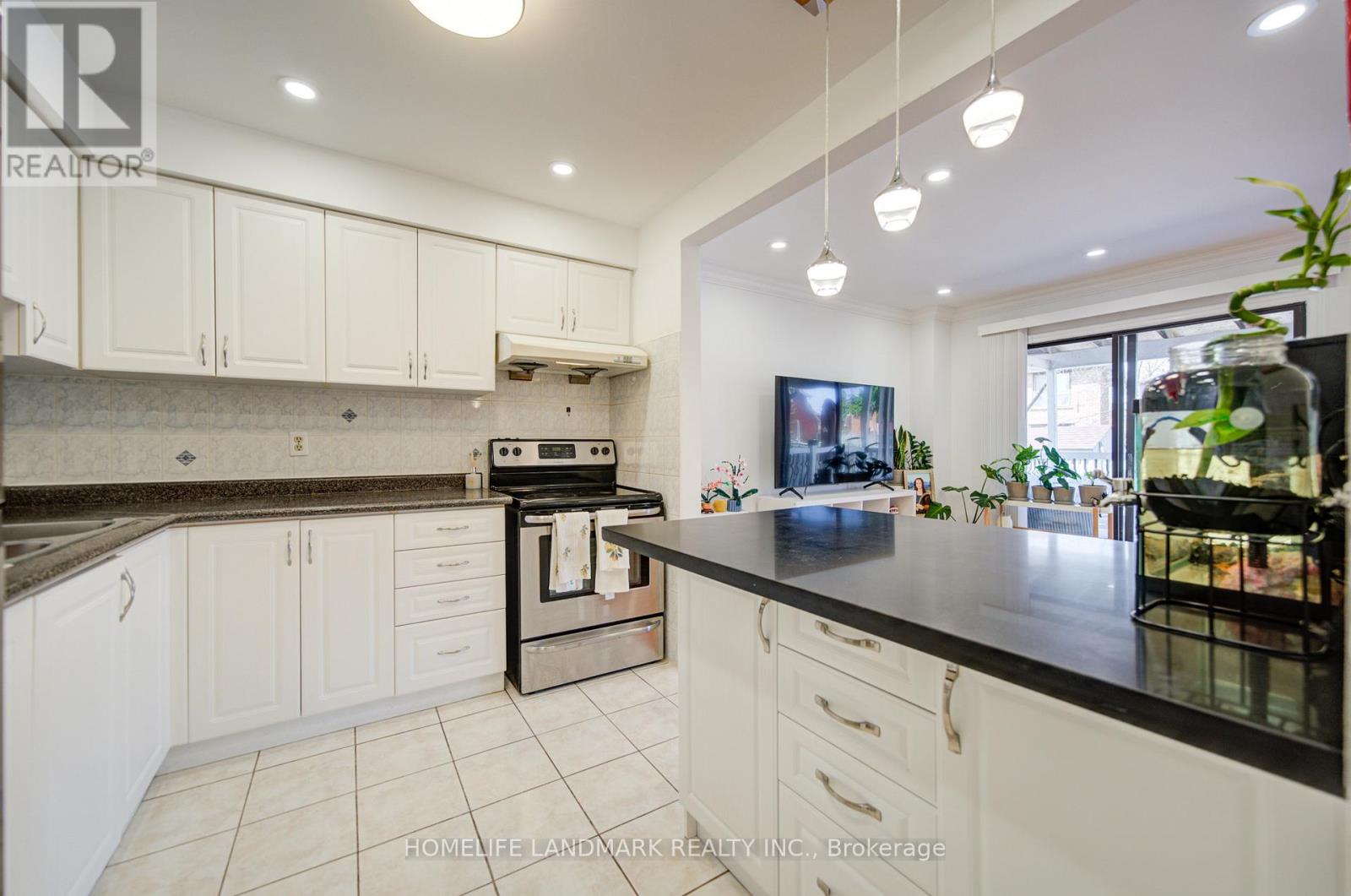 44 Duxford Crescent, Markham, Ontario  L3R 7A9 - Photo 14 - N13120326