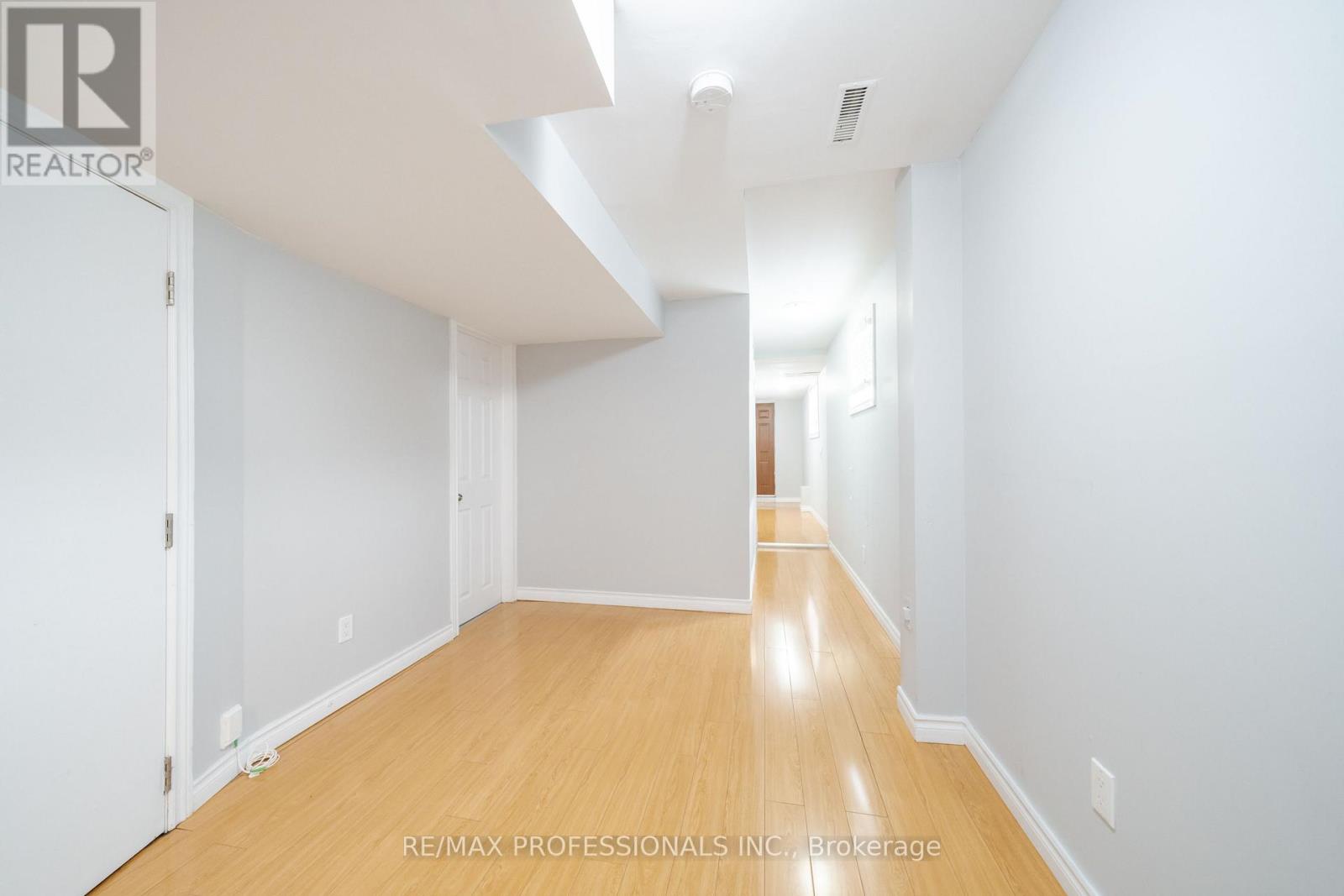 Bsmt - 35a Bowie Avenue, Toronto, Ontario  M6E 2P2 - Photo 16 - W13120300