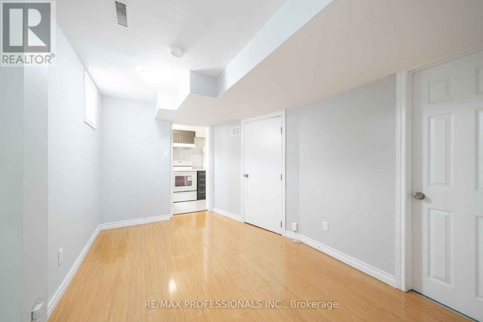 Bsmt - 35a Bowie Avenue, Toronto, Ontario  M6E 2P2 - Photo 5 - W13120300