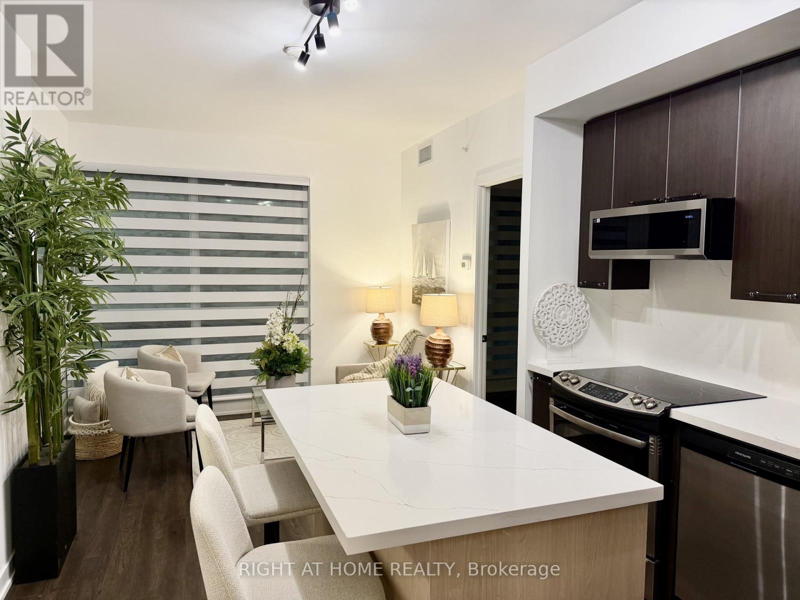 522 - 10 Park Lawn Road, Toronto, Ontario  M8V 0H9 - Photo 10 - W13120328